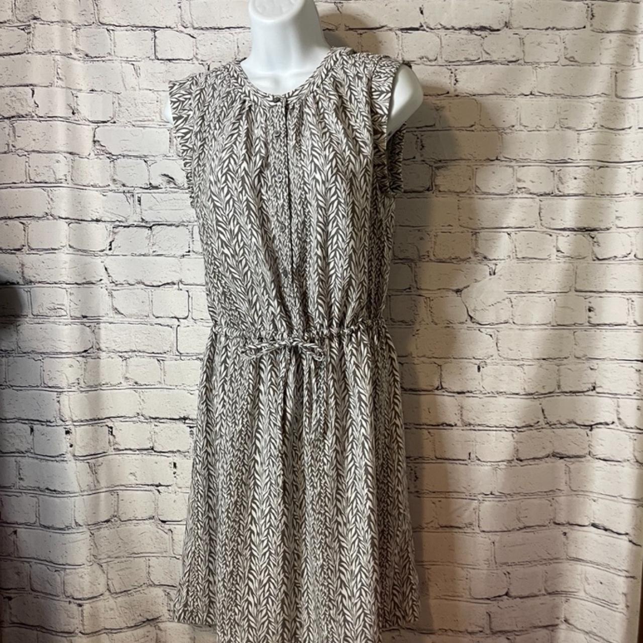 Loft Grey White Foliage Print Sleeveless Dress Depop