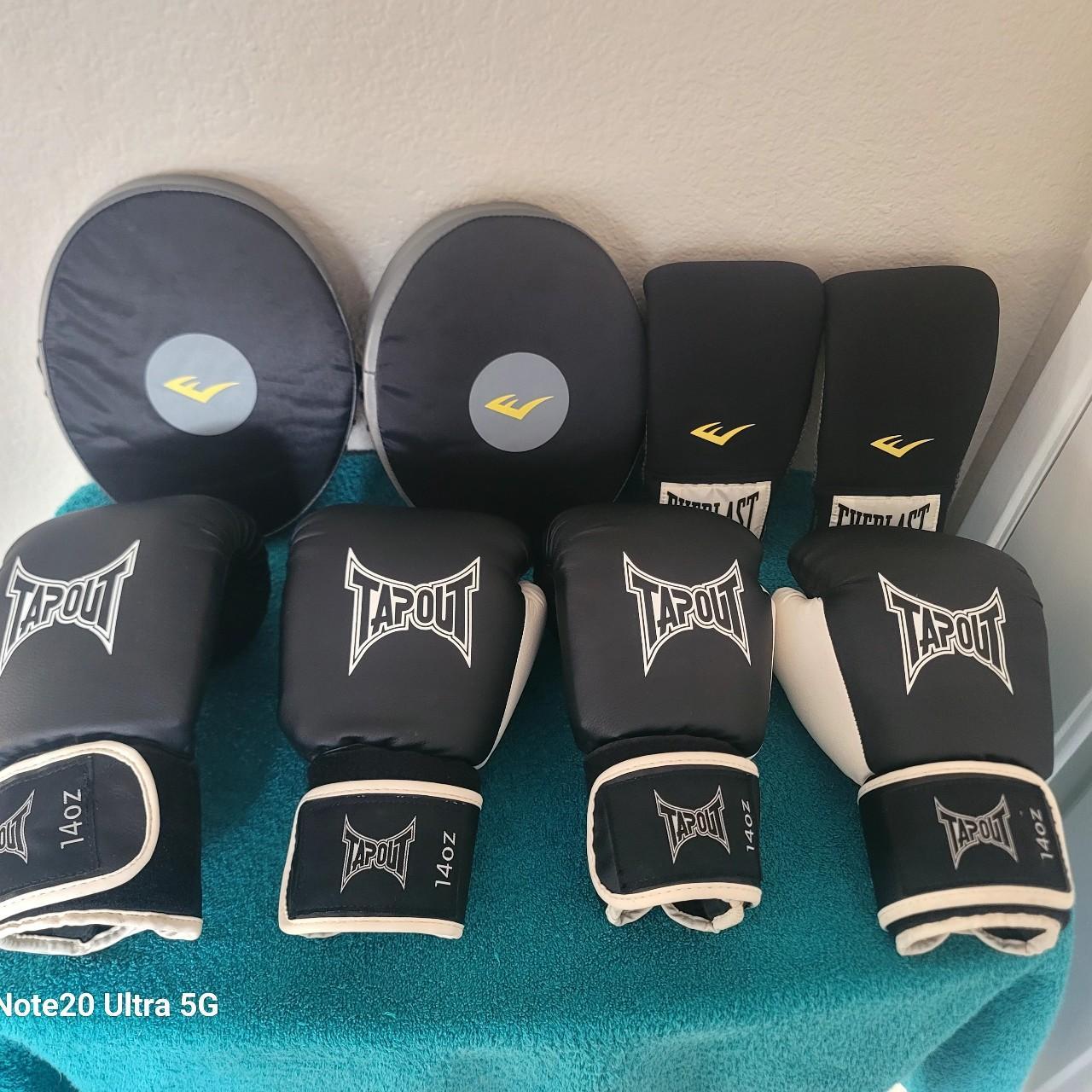 Tapout Tap Out Boxing Gloves MMA 14 Oz Black And... - Depop