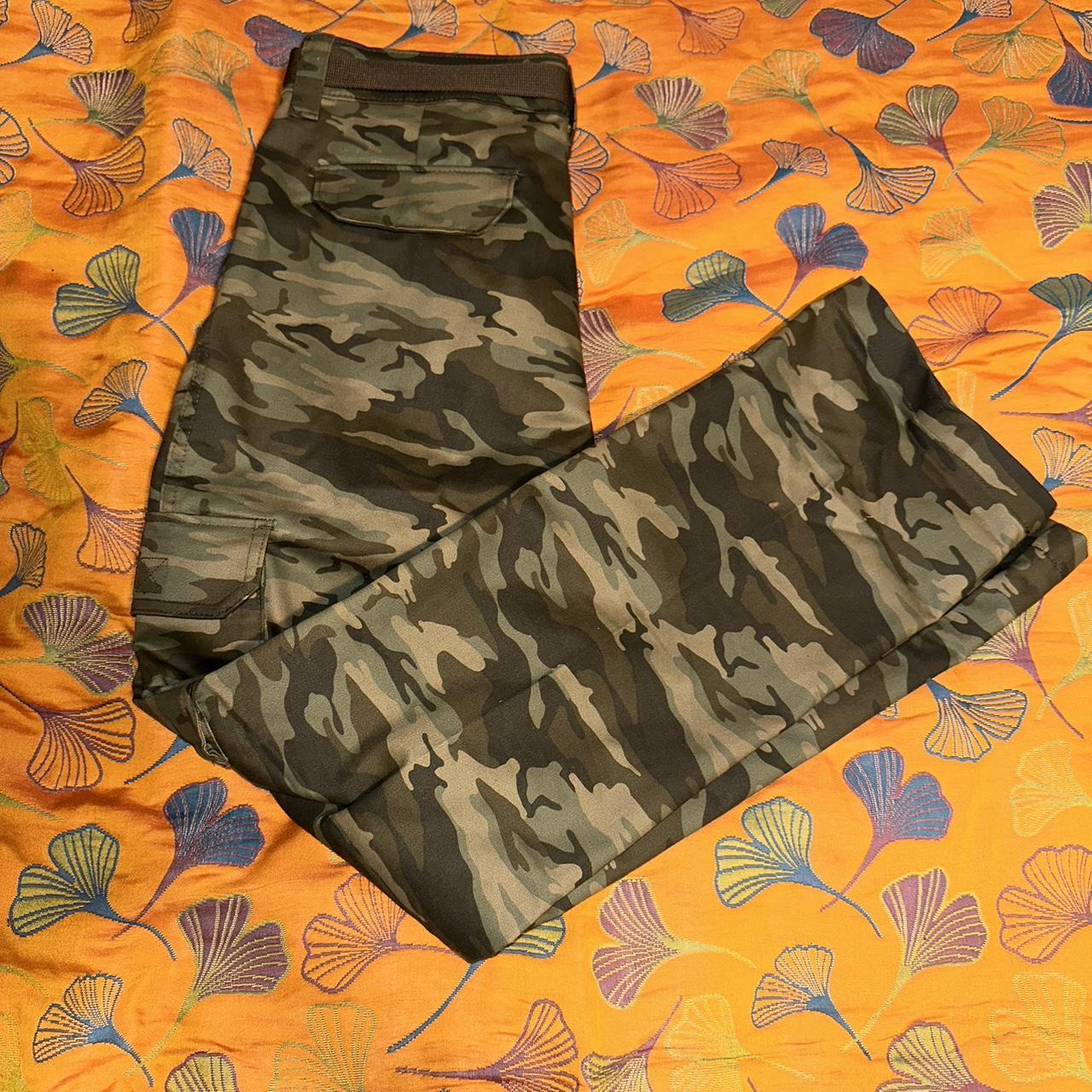 Dickies Camo Pants (Women’s size 10R) with removable... - Depop