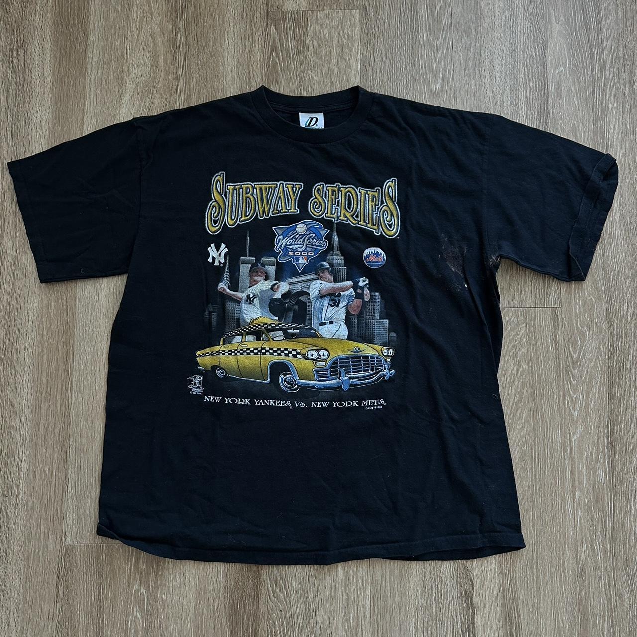 Year 2000 Yankees Subway Series t-shirt IN BRAND NEW - Depop