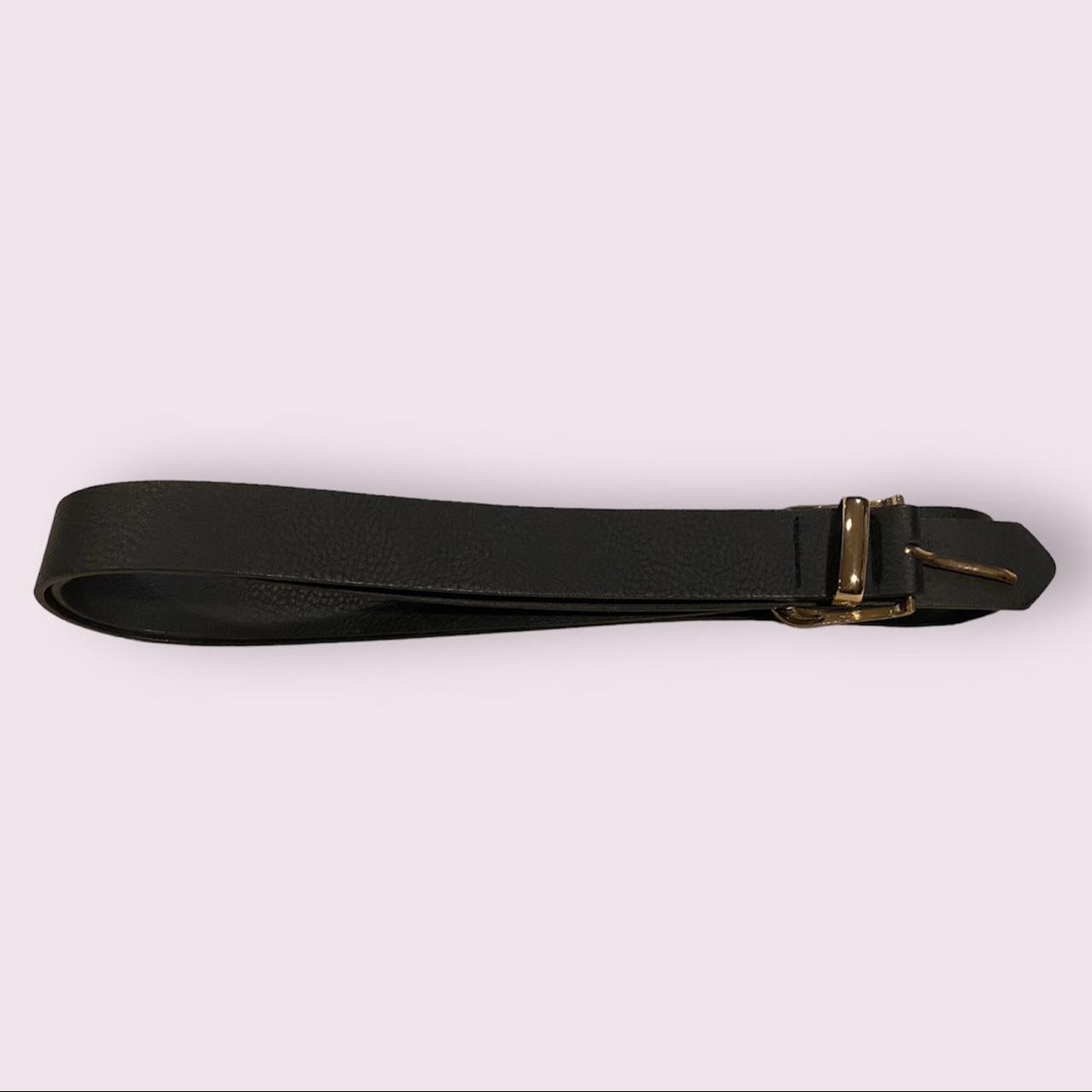 Black XL woman’s belt with gold hardware Depop