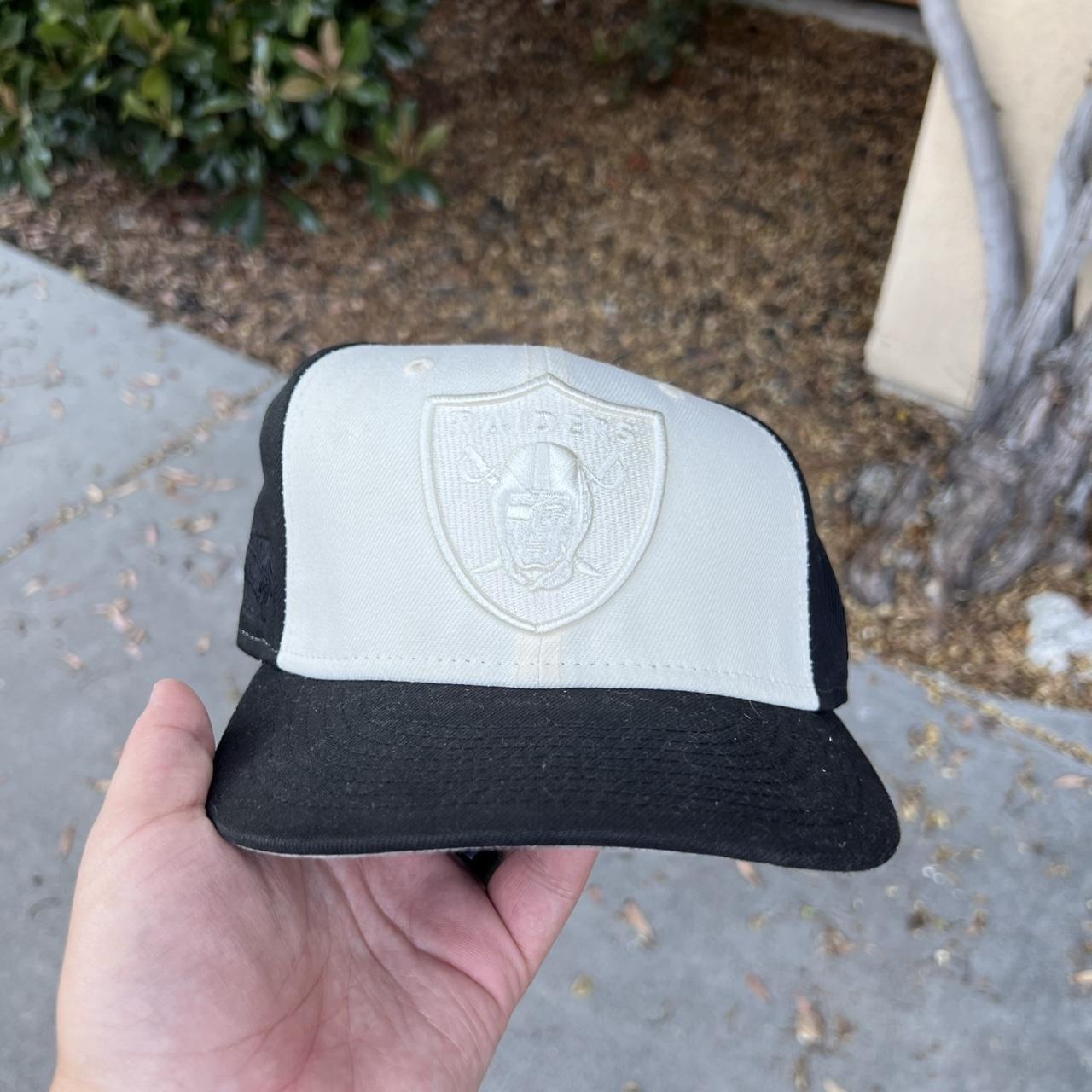 Las Vegas Raiders Snapback Hat Excellent condition - Depop