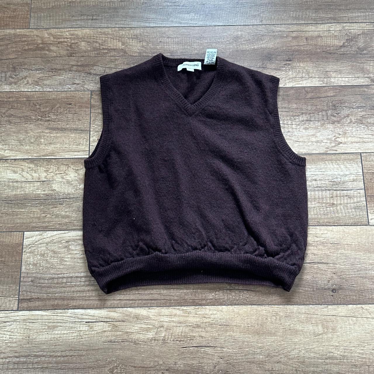 really nice wool sweater vest. only worn once - Depop