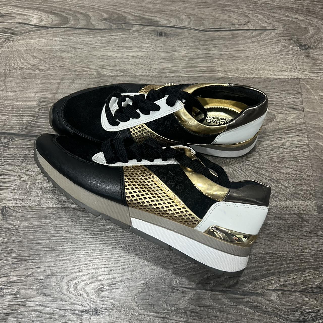 Michael Kors Sneakers Never worn