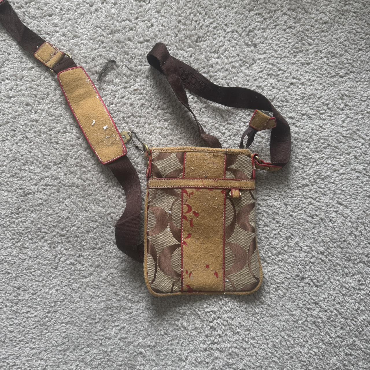 item listed by eleganttrap