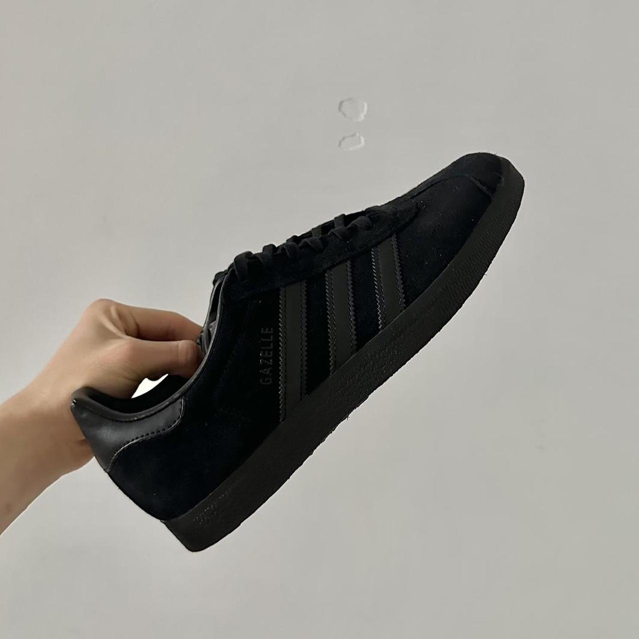mens all black adidas gazelle