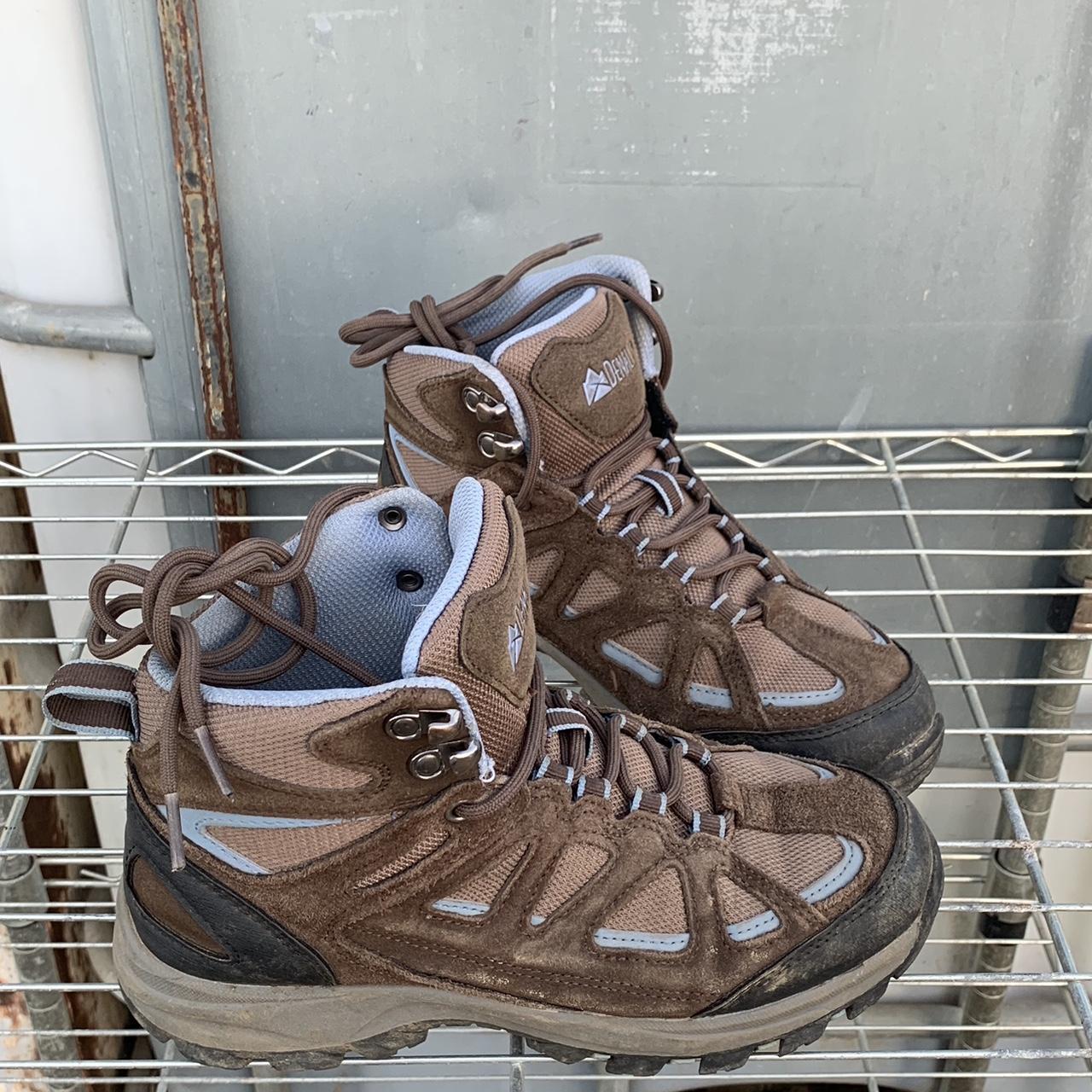 DENALI Hiking boots 🥾 - just need to be cleaned... - Depop