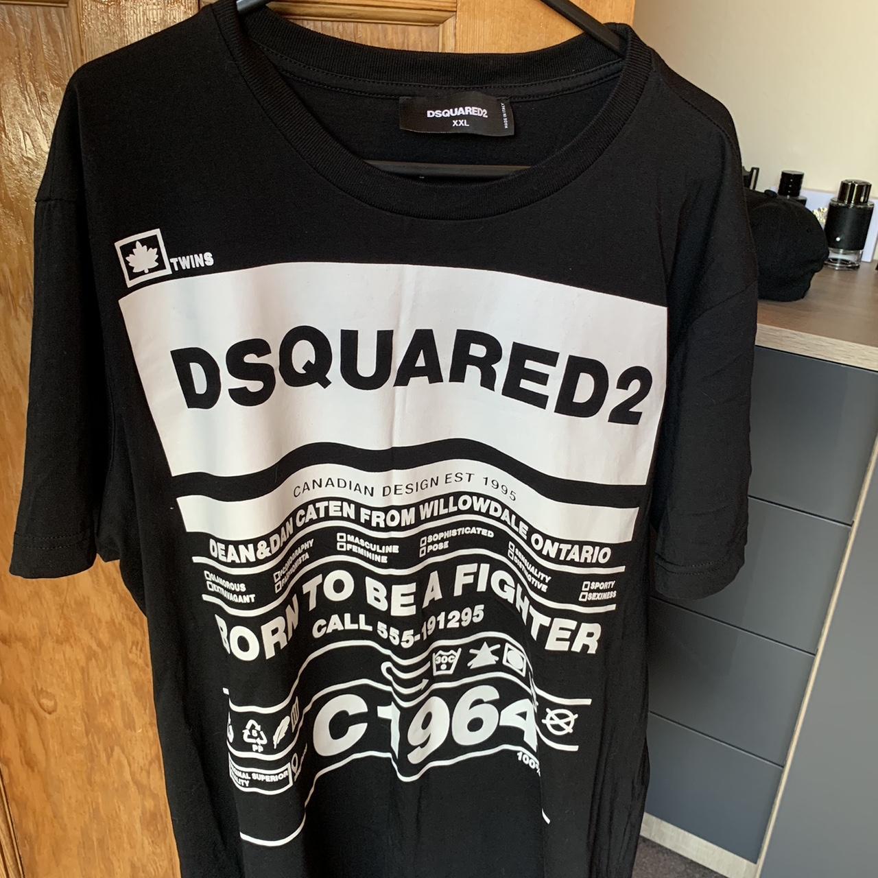 Mens Dsquared T Shirt, Size XXL but its slim fit so...