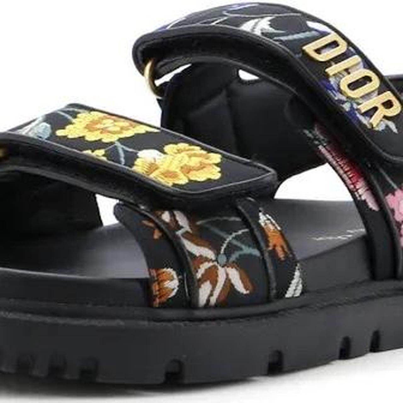 item listed by gotyourfreshfix_threadsnkicks