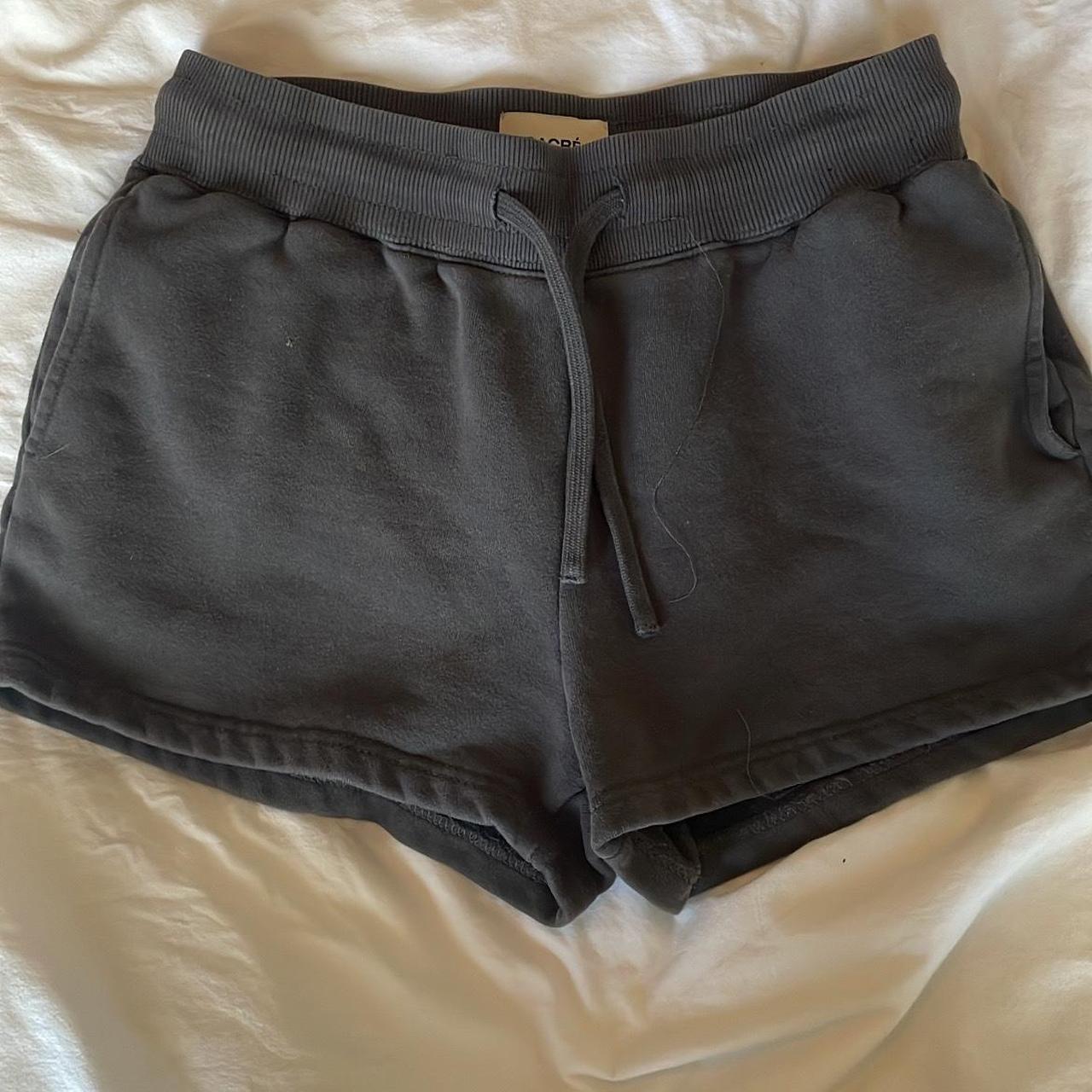 Sonoma Bermuda mid rise khaki shorts Size 2 So cute - Depop
