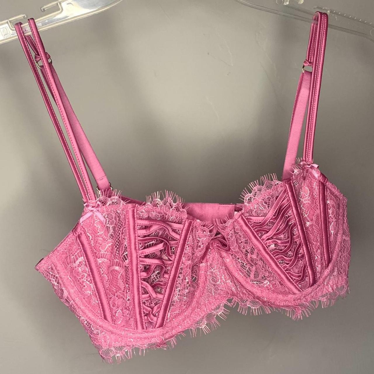 Victoria's Secret lace up bralette pink 🍒 So amazing - Depop