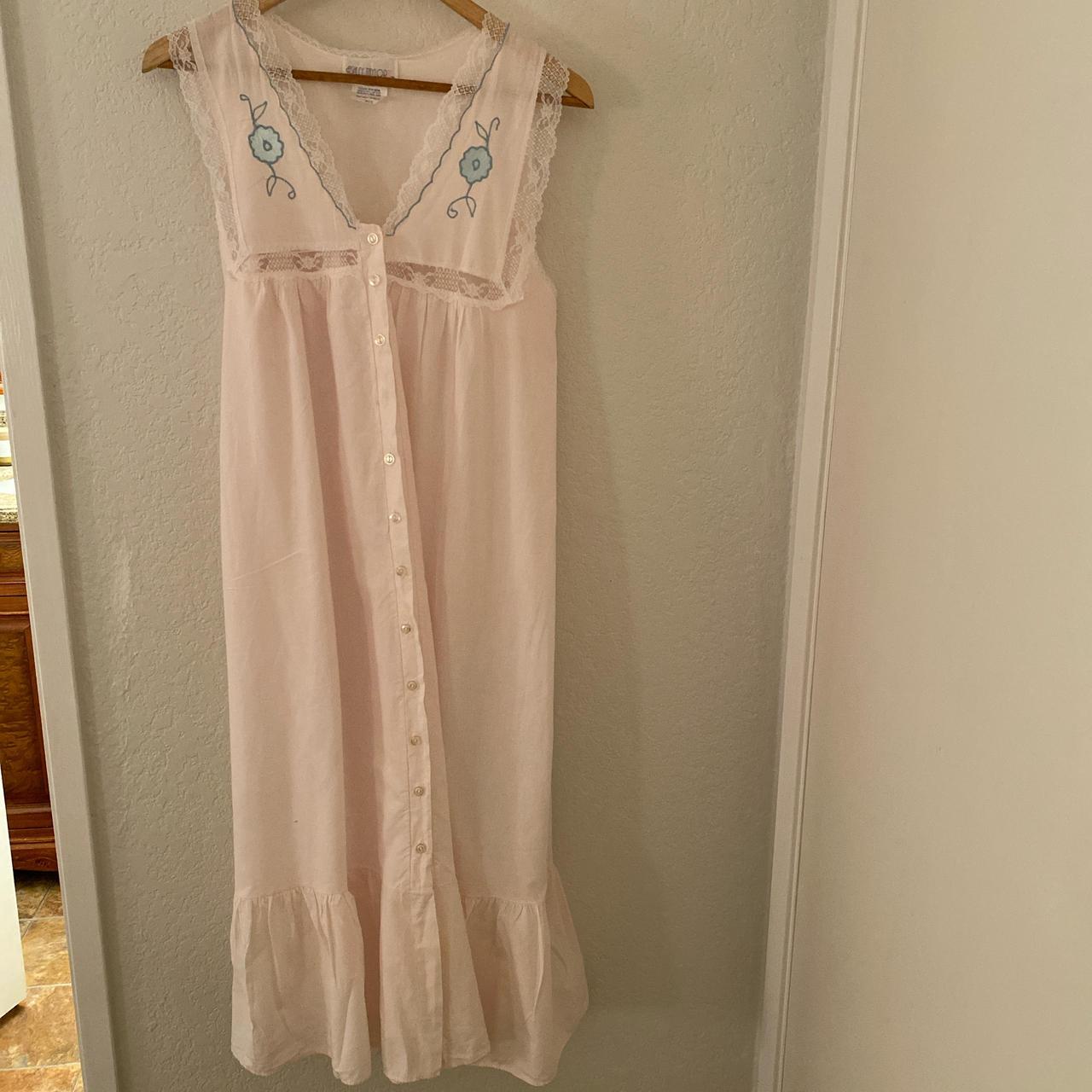 item listed by betsyzeesbits