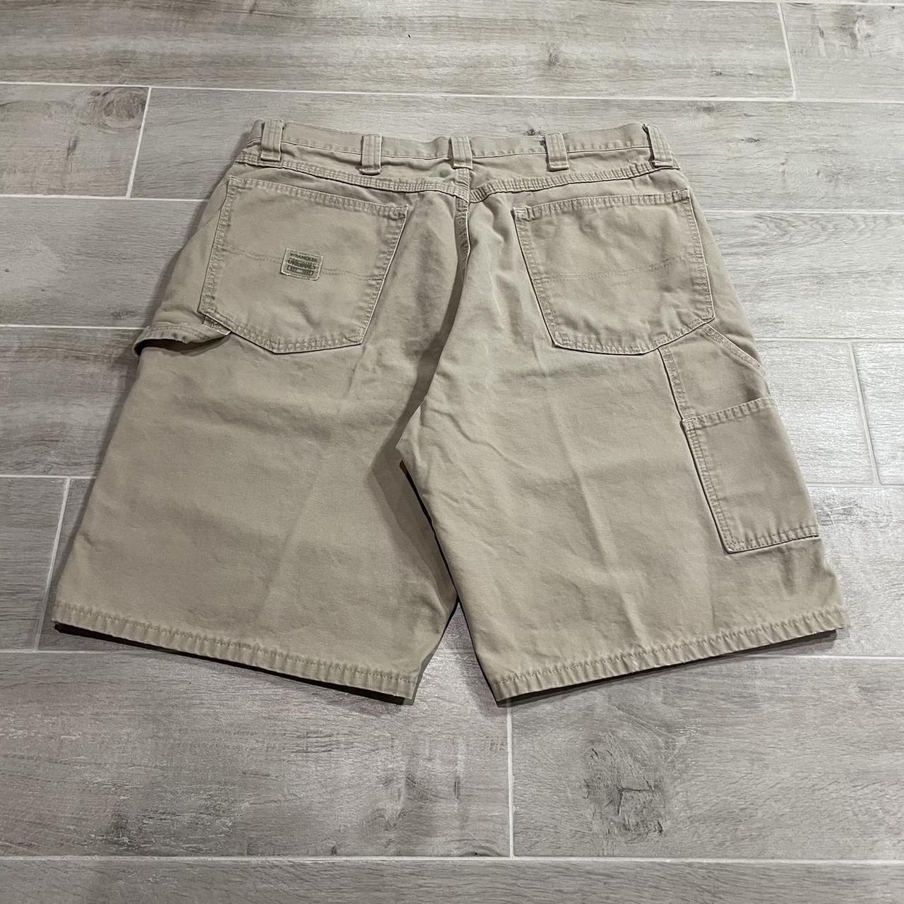 Wrangler khaki 2024 carpenter shorts