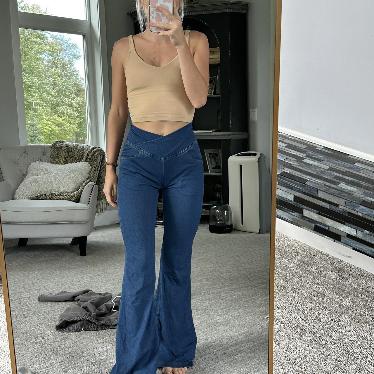 Halara Pants - Depop