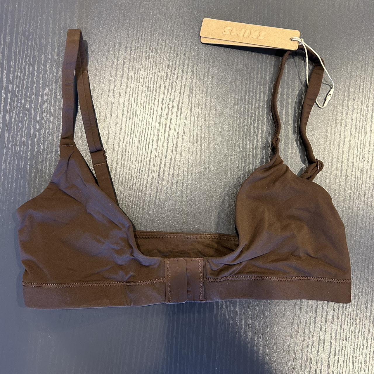 Brand New Skims bralette size small. Took tags off - Depop