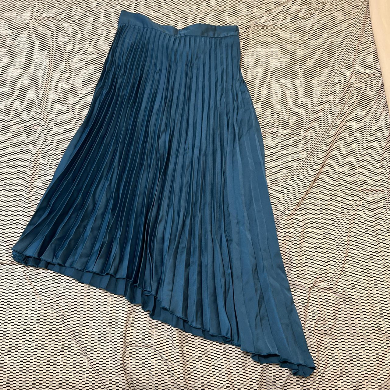 Petrol Blue schwimmt Satin Pleated Skirt