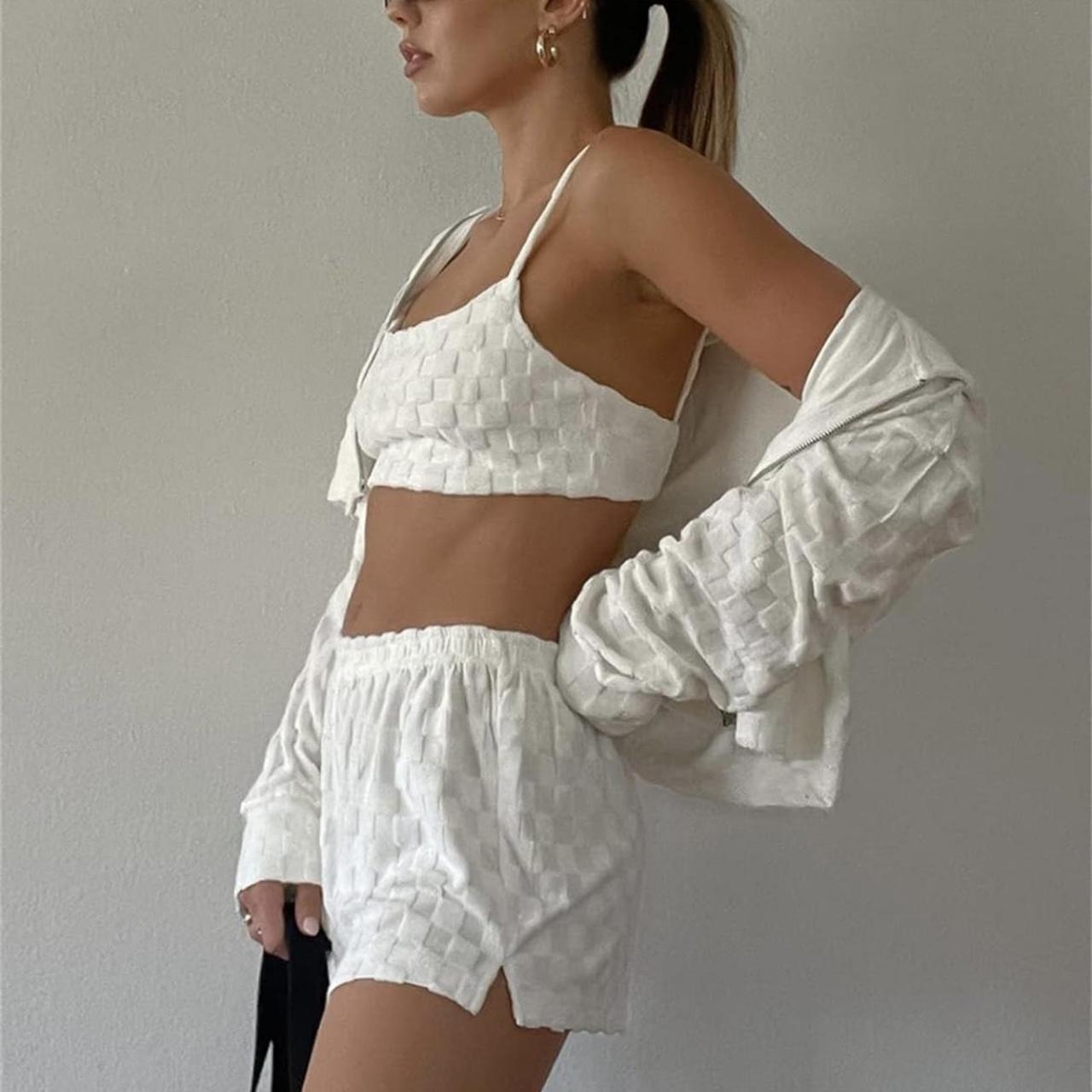 white lace bandeau top Super pretty and cute, never - Depop