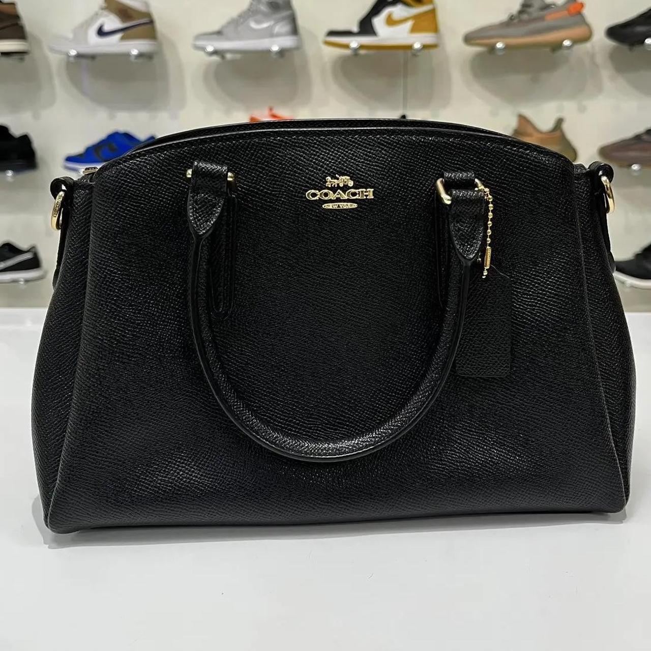 item listed by izaguirre_letty