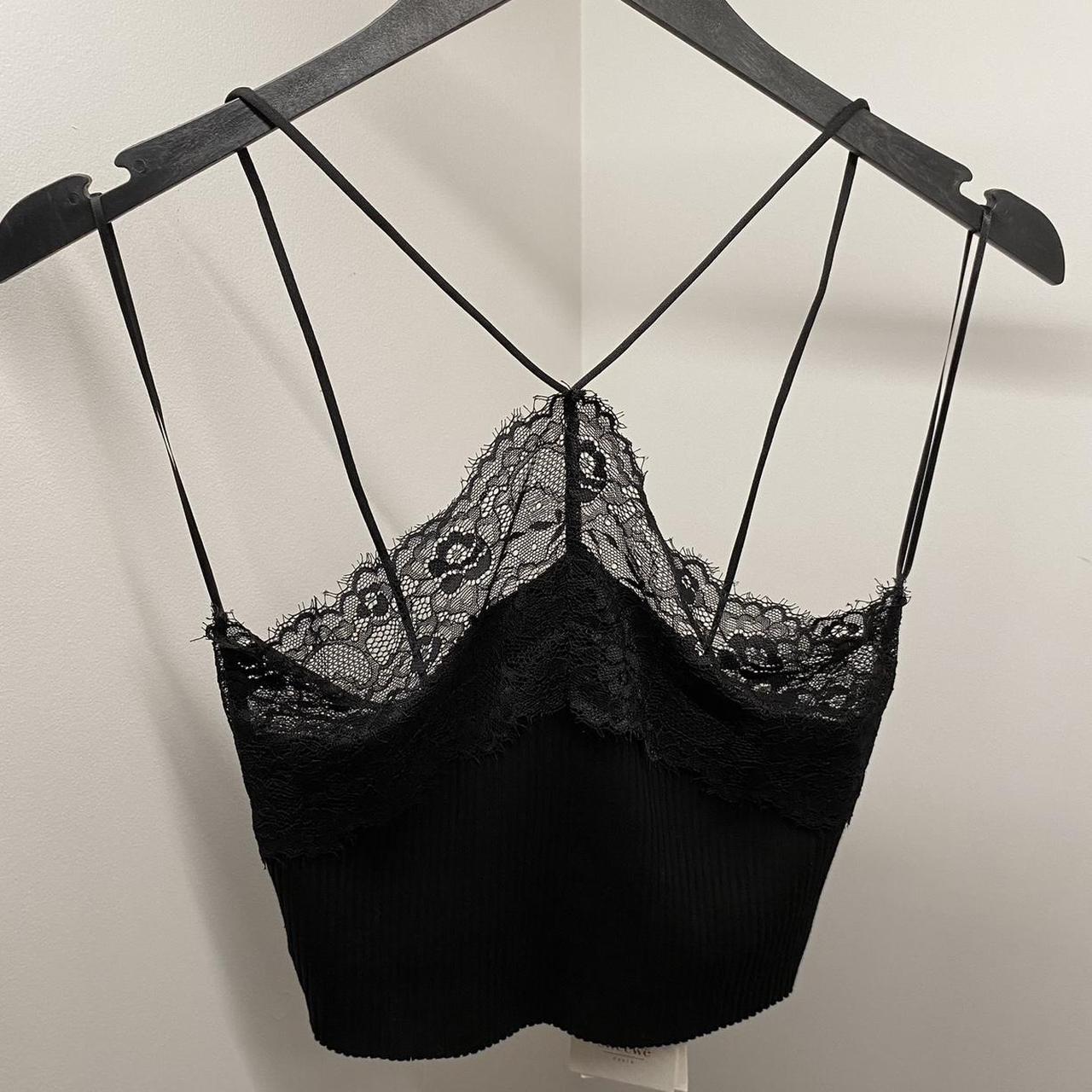 Black lace crop tank top hotsell