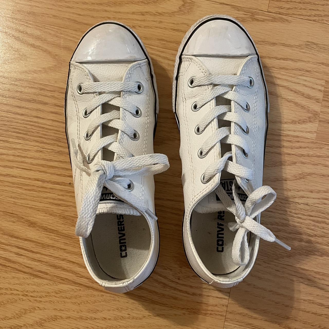 Converse white outlet leather size 3