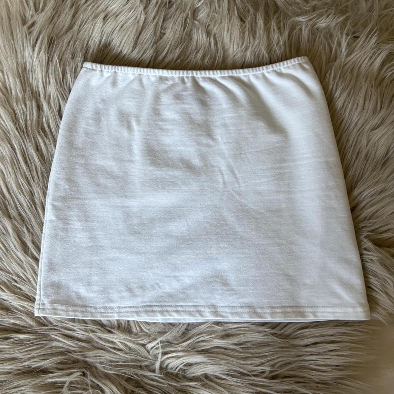 Edikted Women's Skirt - White - XS – Edikted Aish… - image 2
