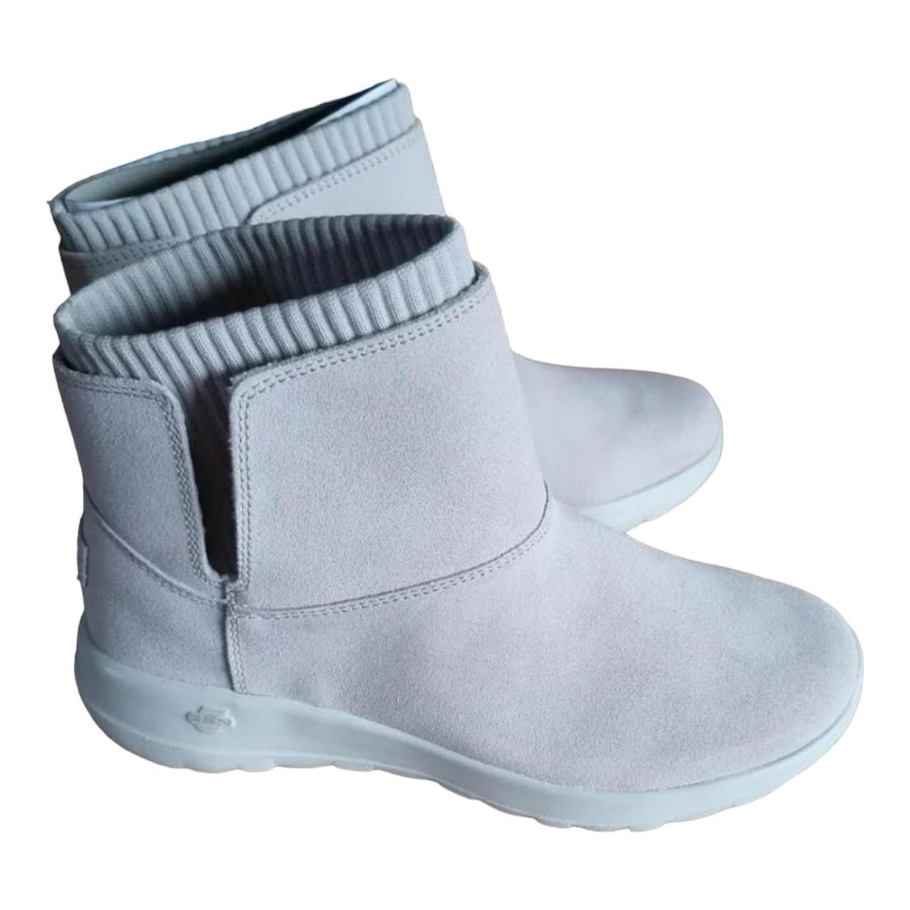 BNWB skechers grey suede ankle trainer boots. Uk