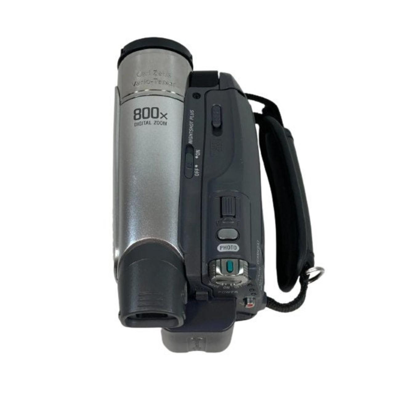 Sony DCR-HC36 Mini DV Handycam with Battery - 20x | Depop Sony DCR-HC36 Mini DV Handycam with Battery - 20x | Depop
