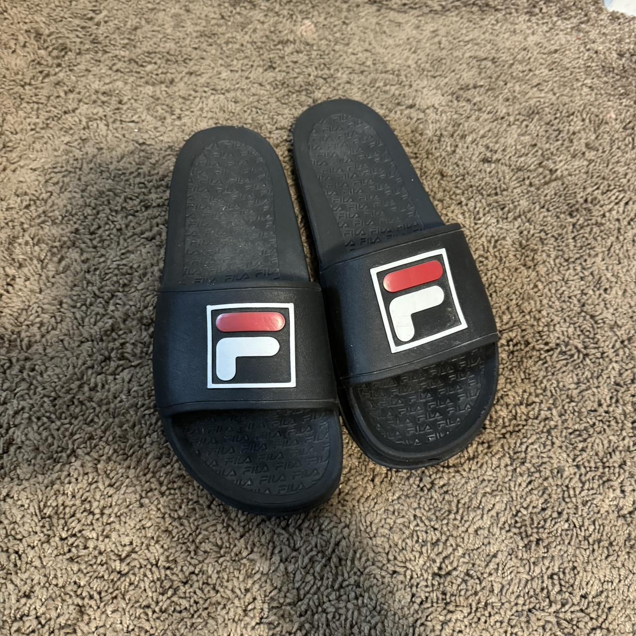 Fila clearance black slides