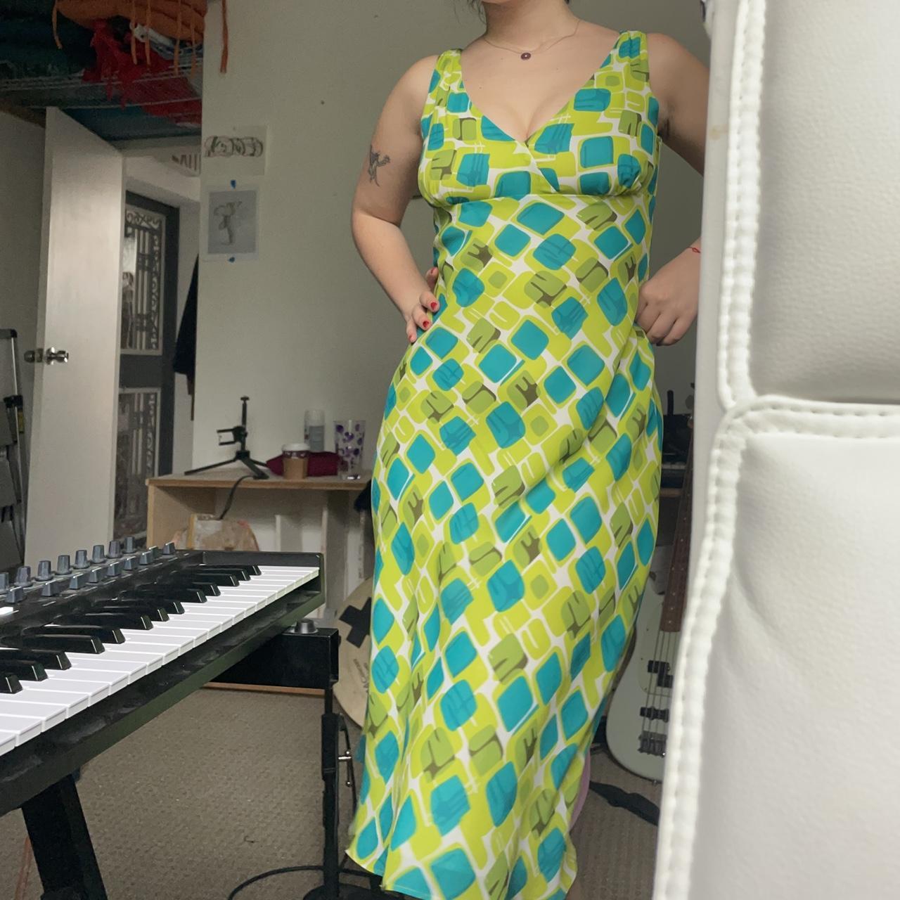 bcbgmaxazria store near me