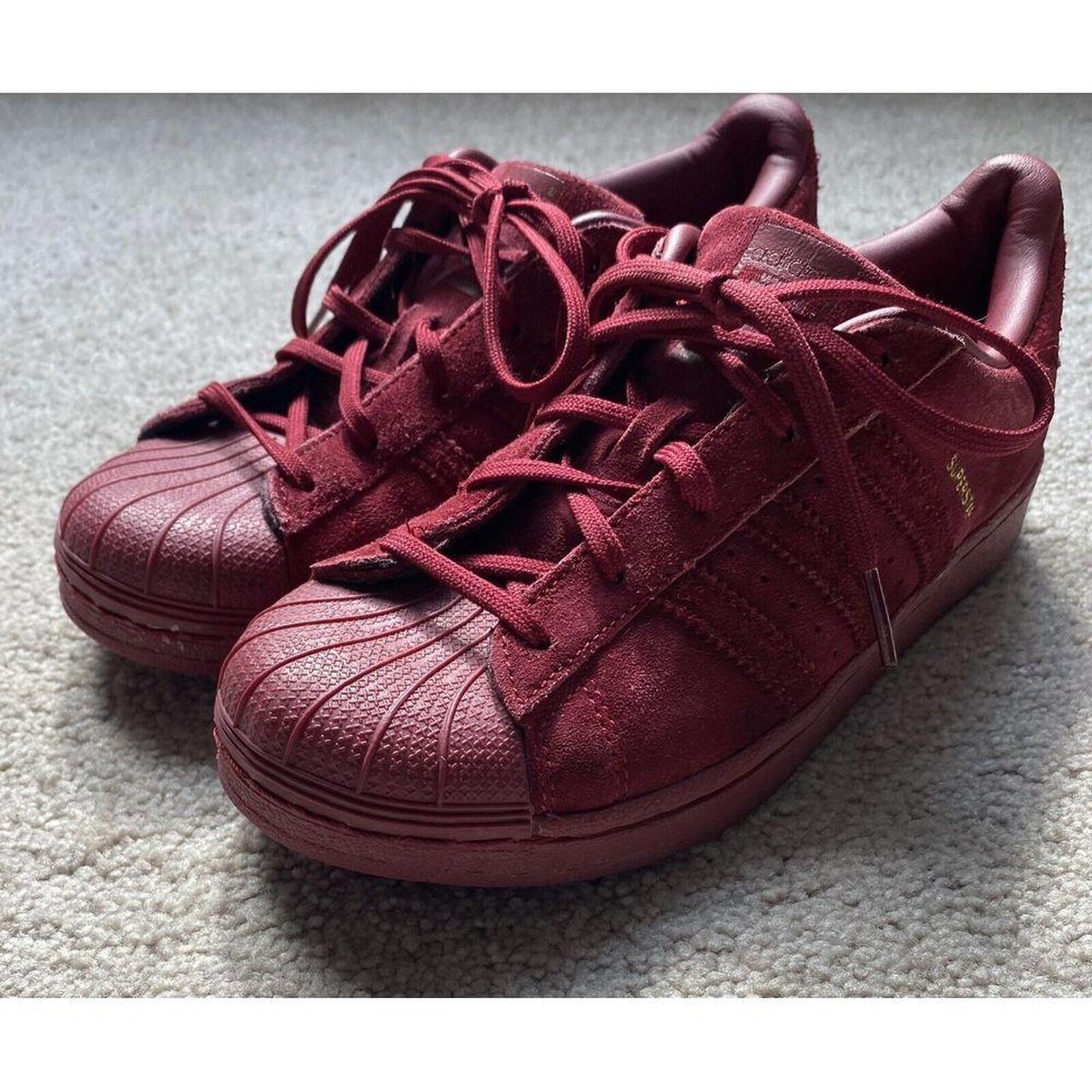 Burgundy shell toe adidas on sale