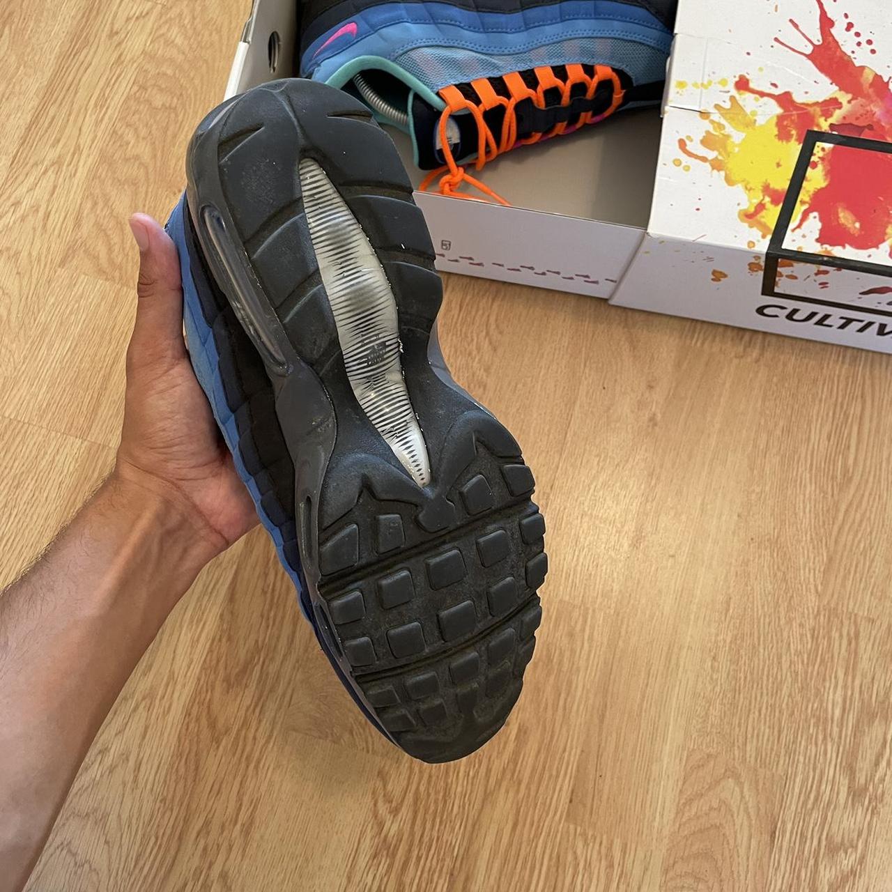 coral studios air max 95 v2