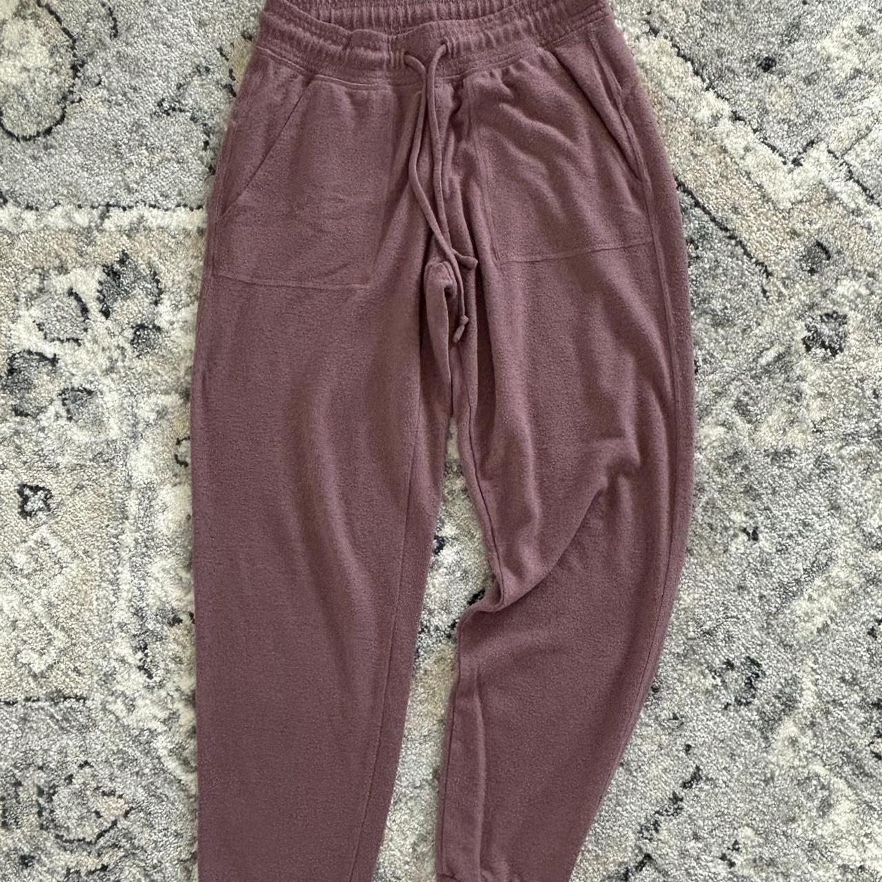 Alo- woman's joggers. Size XS. Extremely - Depop