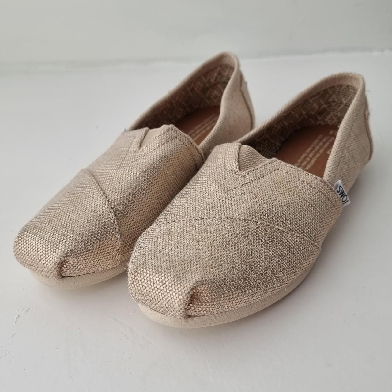 Metallic burlap hot sale toms