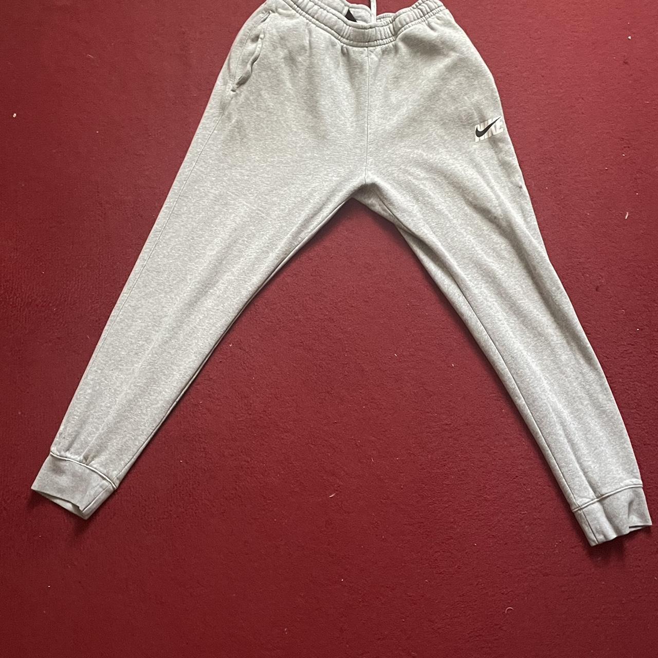 mens joggers nike grey