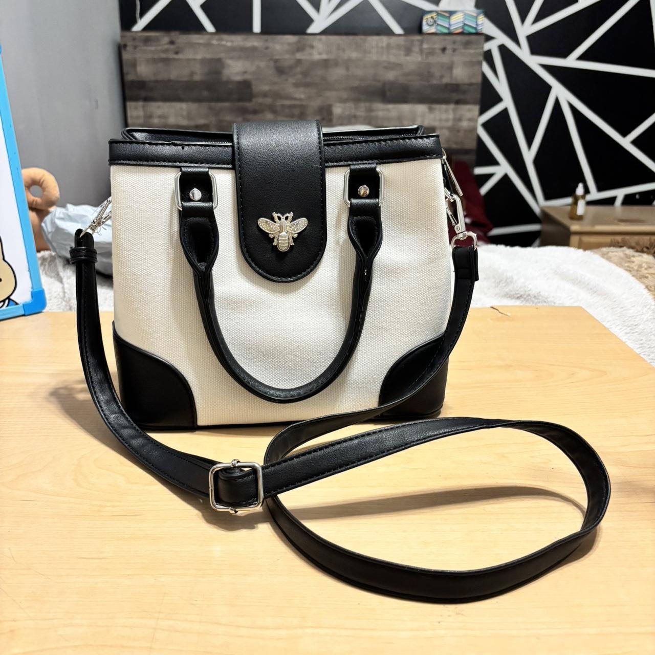 item listed by r1cecake