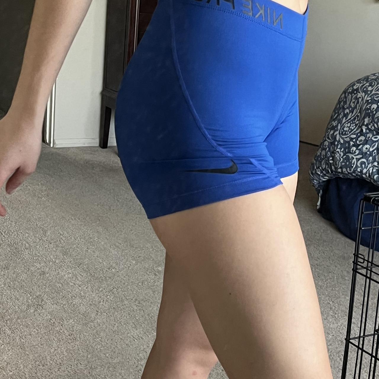 nike shorts women blue