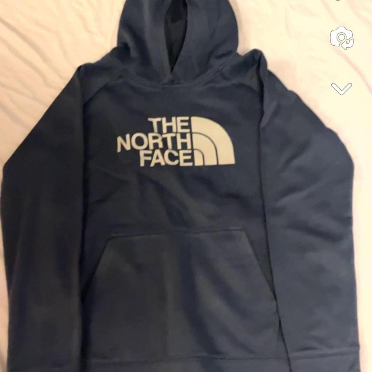 North Face tracksuit Size boys XL Some minor snags... - Depop