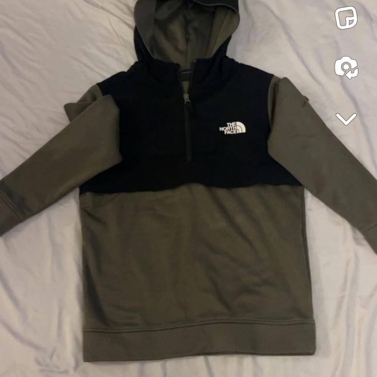 The North Face Tracksuit Boys XL Some snags in