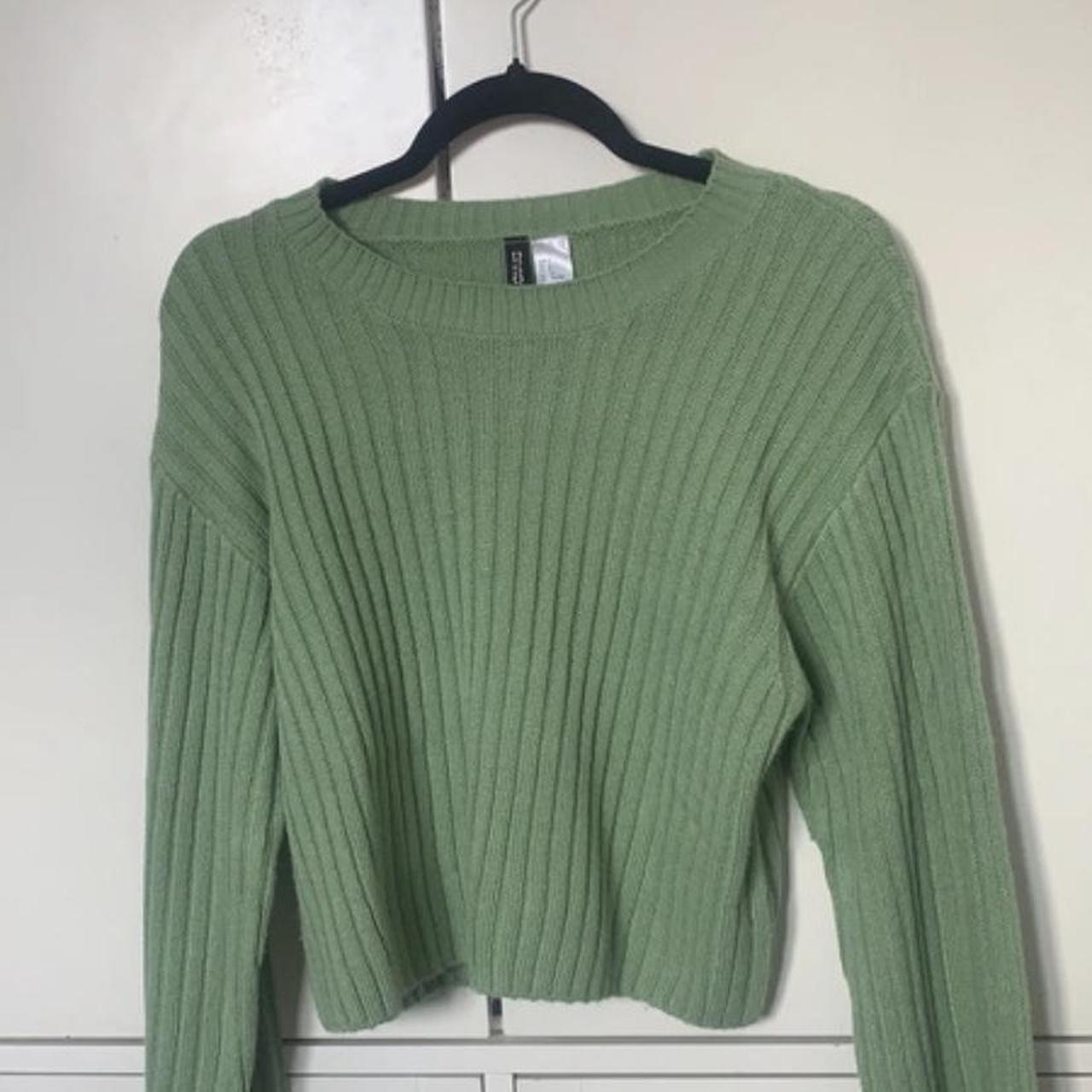 slightly cropped green knitted jumper - Depop