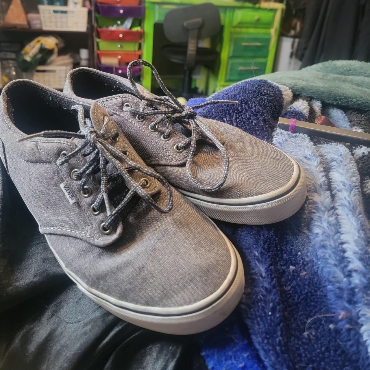 Grey vans with grey laces best sale