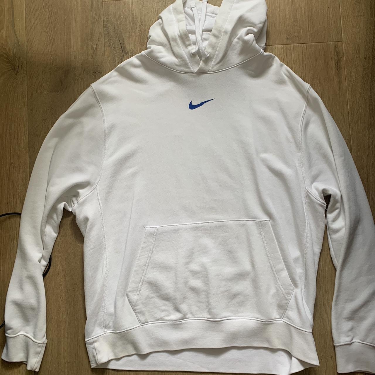 Nike swoosh on tour 2021 hoodie sale