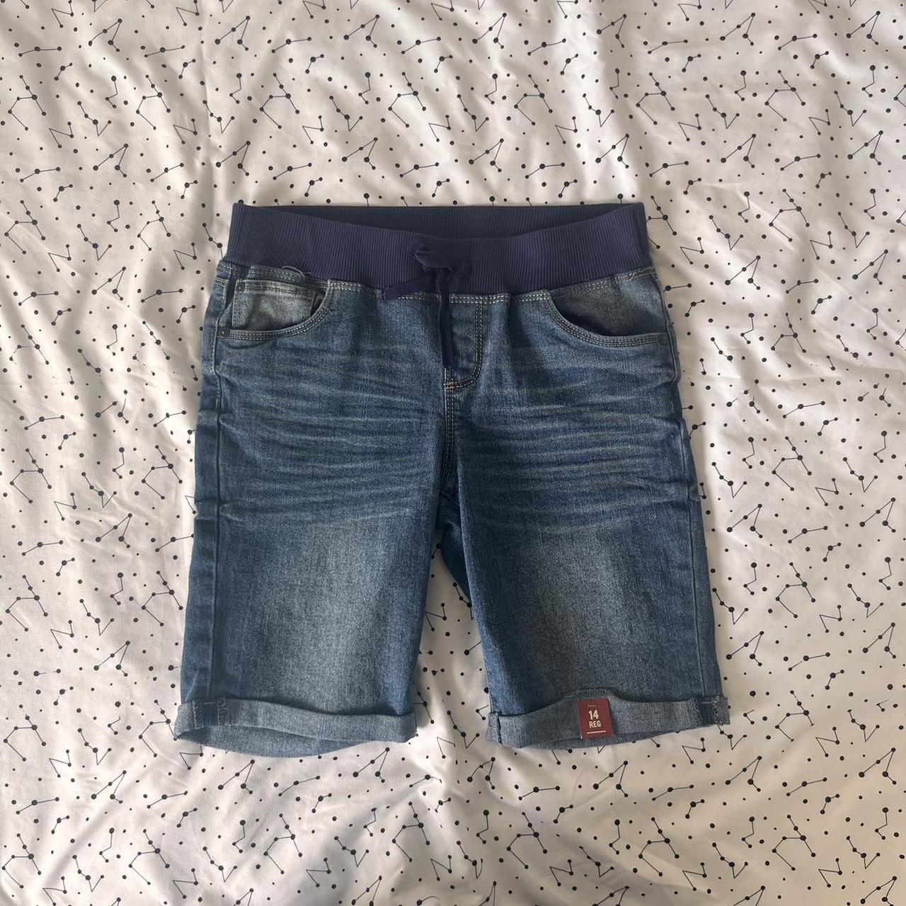 item listed by mymommademedoit