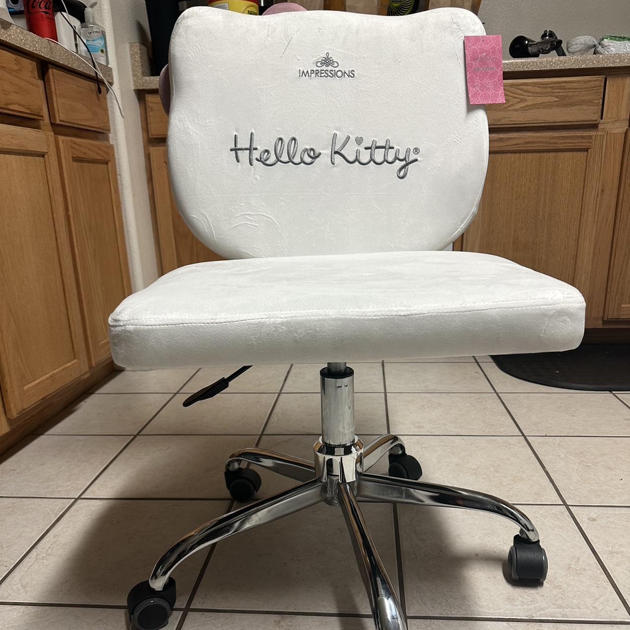 Brand new pink Hello Kitty Impressions Vanity Chair. - Depop