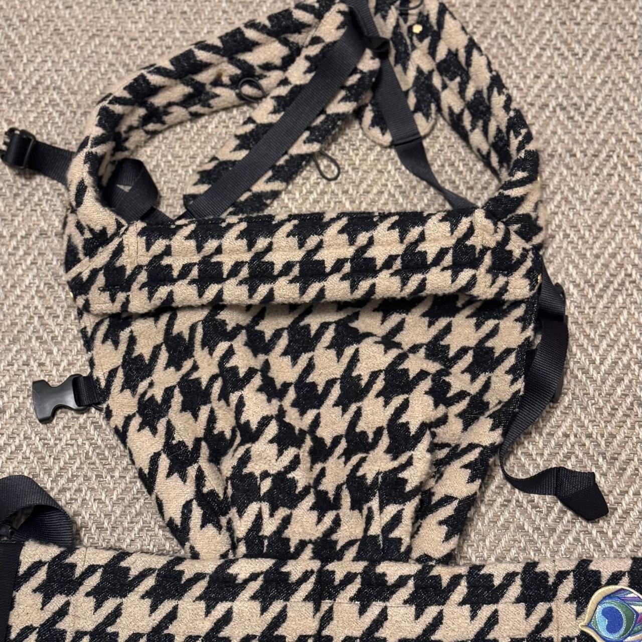 NFS Artipoppe Baby Carrier April 2024 Copy And Depop   P0 