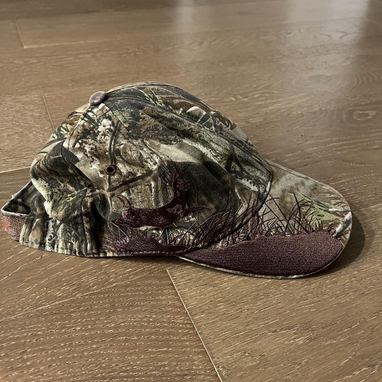 Realtree Hat Runs Small for heads Lightly Worn with... - Depop