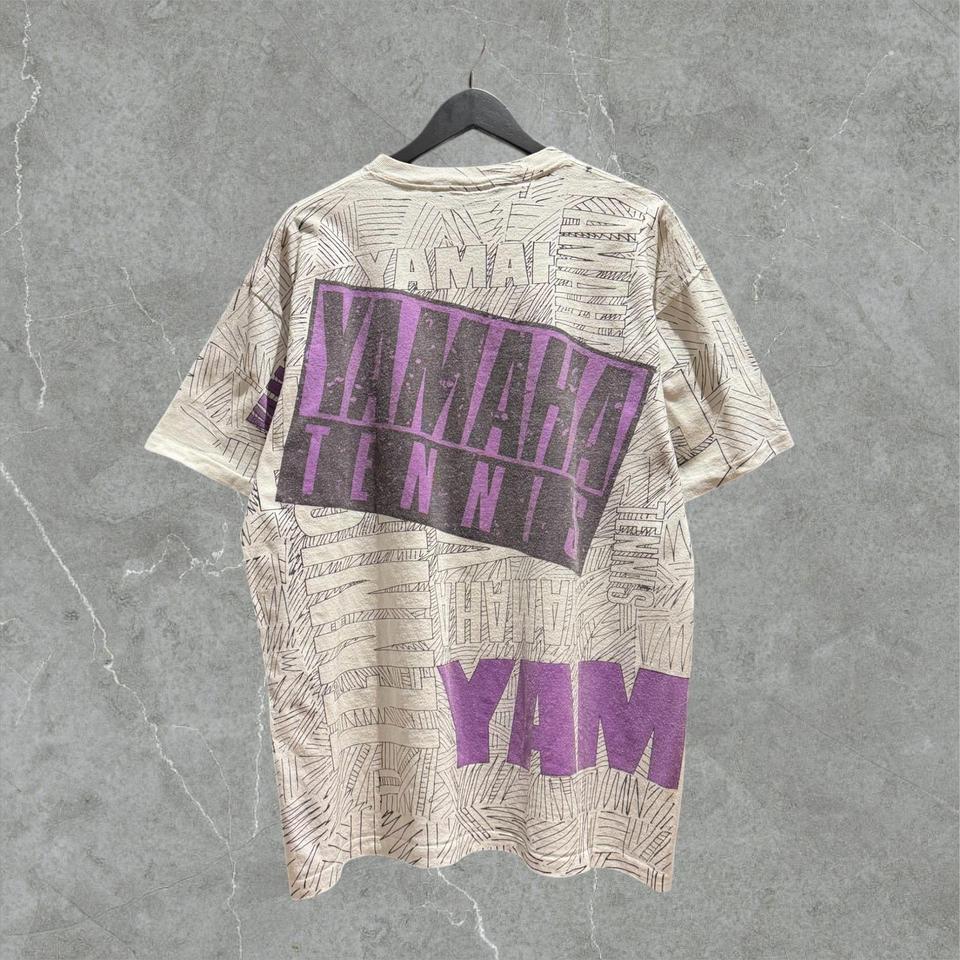90's Vintage A Cow, A Moon, A Big City Tee Single | Depop