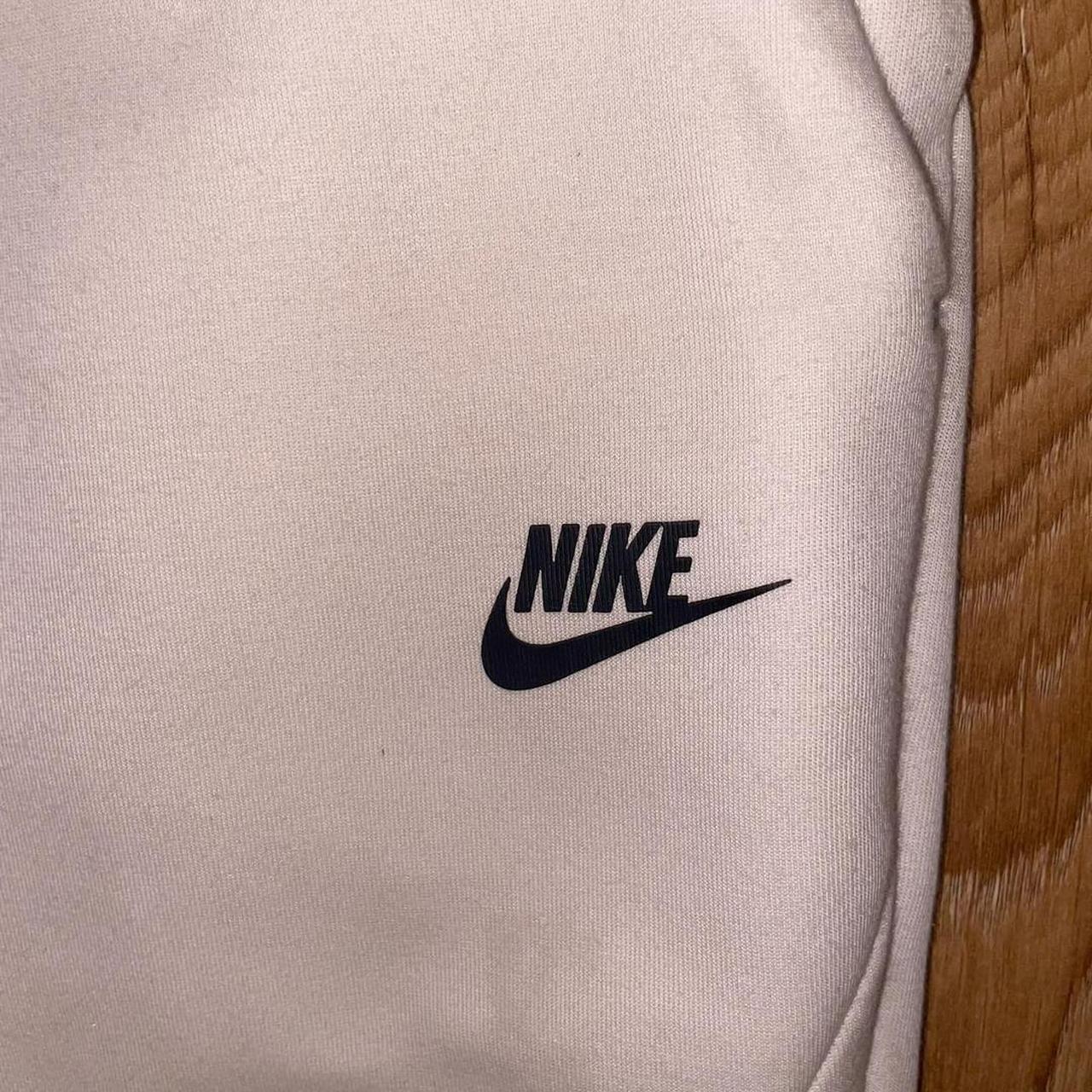Nike Tech Fleece Cream White 🐻‍ ️ Used 🎁 Size - ... - Depop