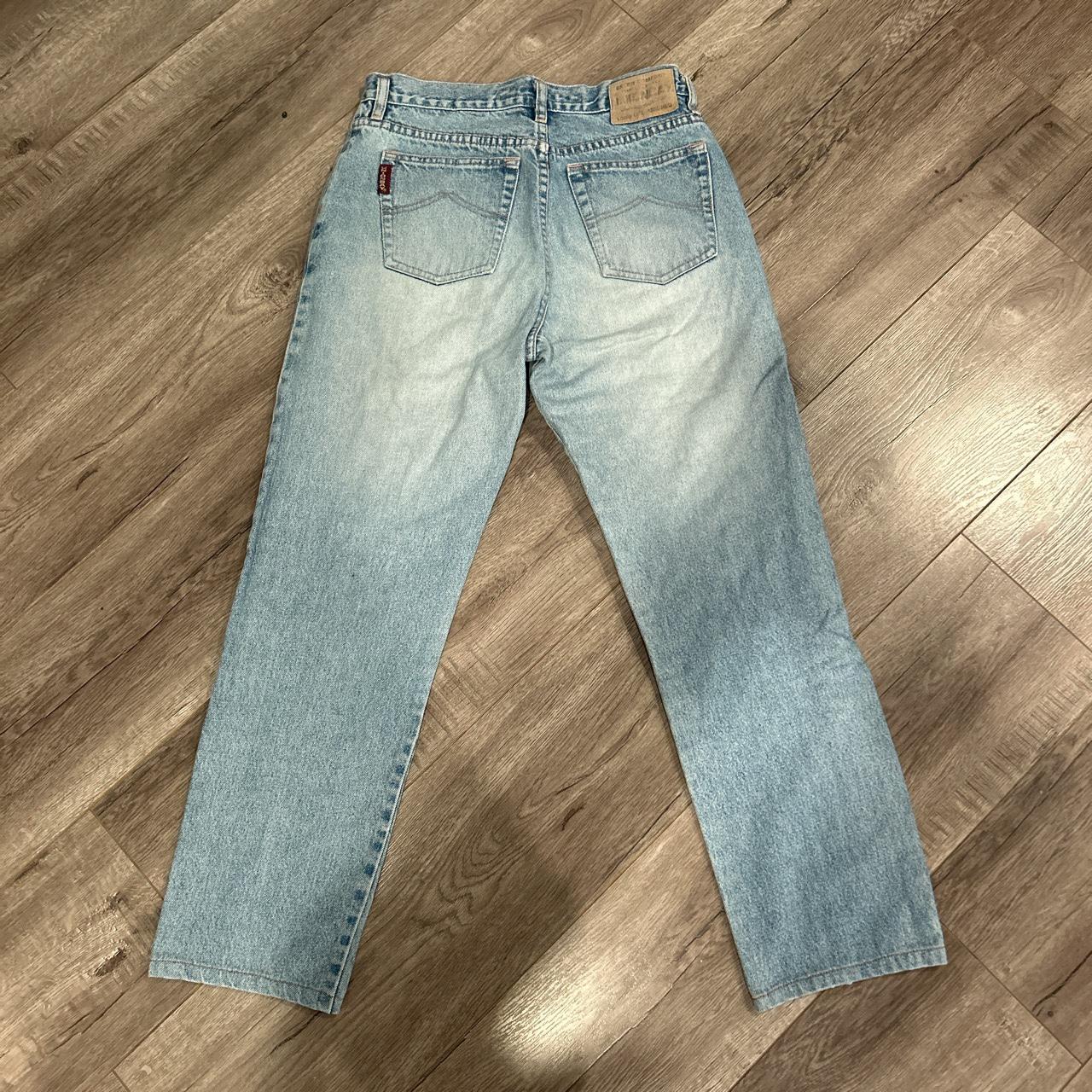 Union Bay Jeans Size 28x27 Nice wash and... - Depop