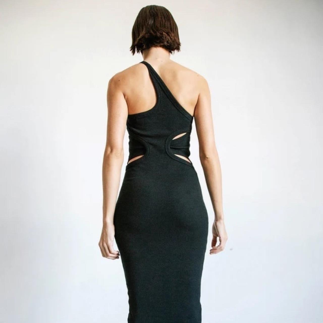 item listed by whoiselusiaa