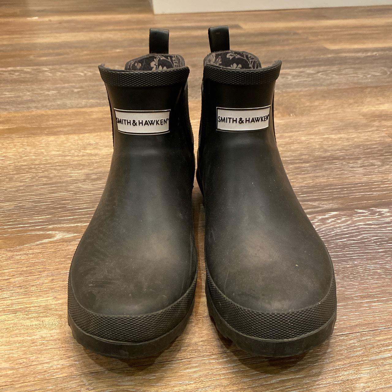 Smith & Hawken ankle rain boots. Size 8 - Depop